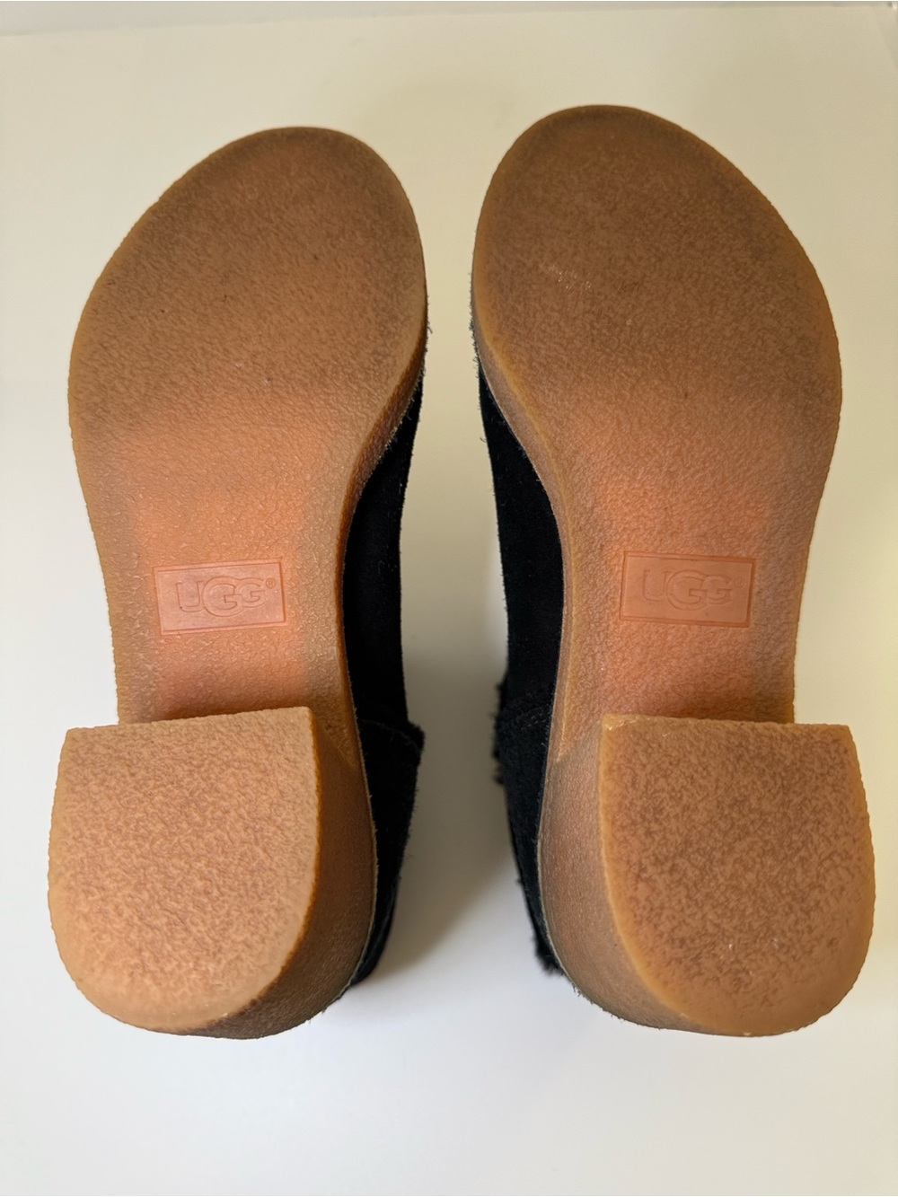 UGG Kasen Black Ankle Suede Boots - Picture 7 of 7